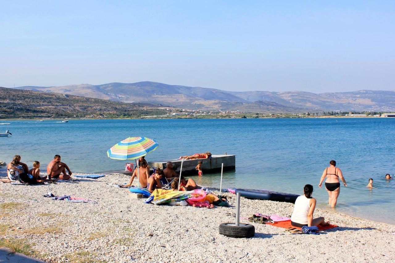 Apartments By The Sea Arbanija, Ciovo - 1085 Трогир Екстериор снимка